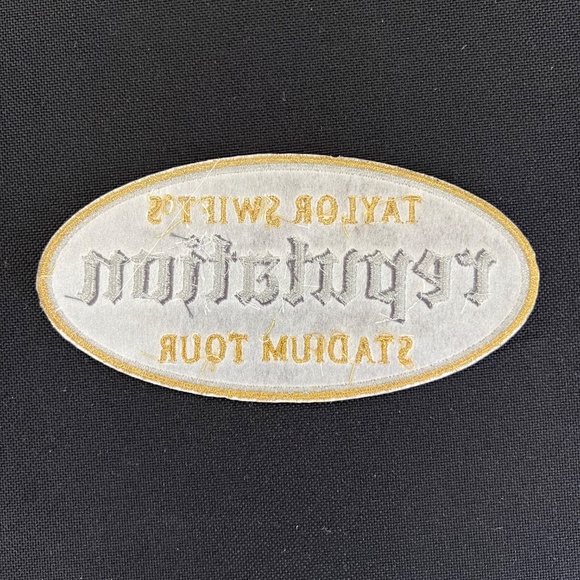 Taylor Swift Reputation Stadium Tour VIP Patch Official Rep Merch Swiftie Gift - Picture 2 of 2